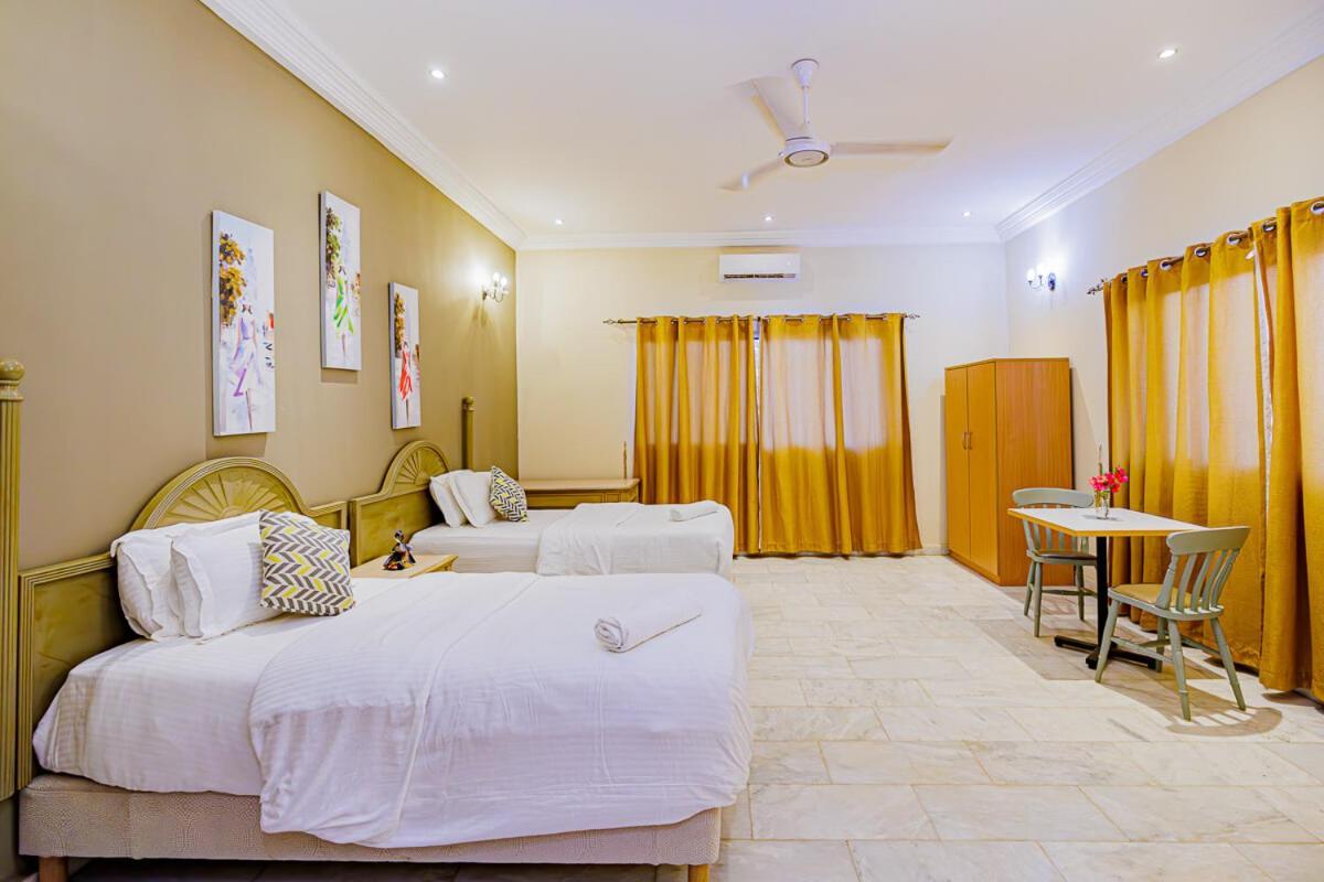 Ocean Villa Heights Brufut ภายนอก รูปภาพ