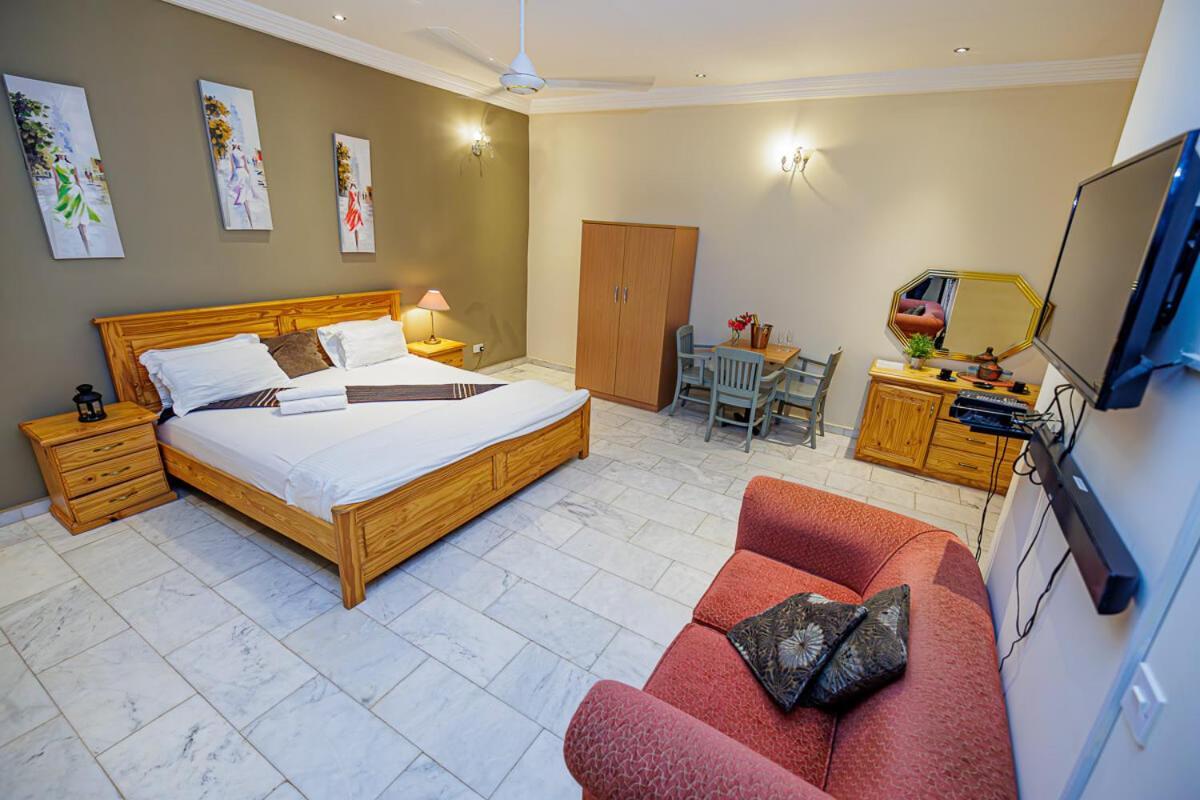 Ocean Villa Heights Brufut ภายนอก รูปภาพ