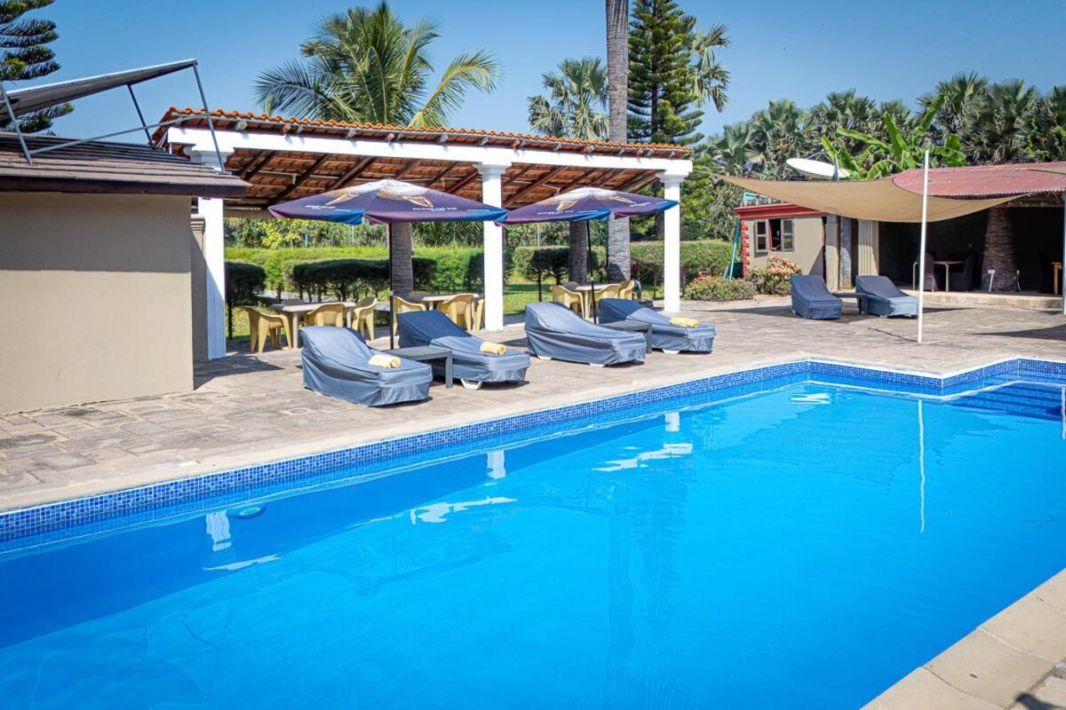 Ocean Villa Heights Brufut ภายนอก รูปภาพ